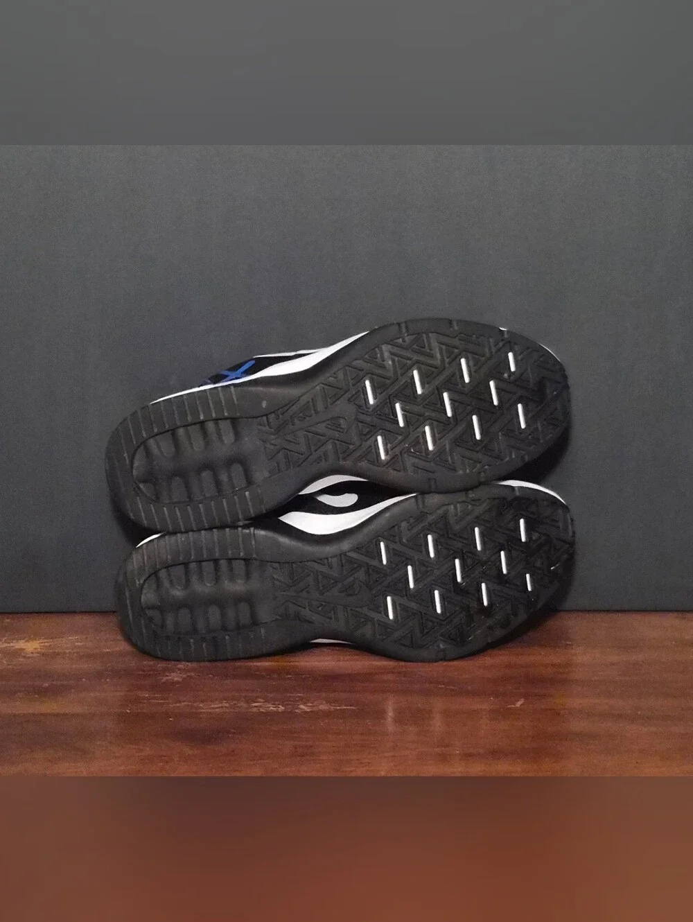 Nike Air Max Alpha Trainer 4 Athletic Shoes, Mns 9, Exc. Pre-owned cond.!